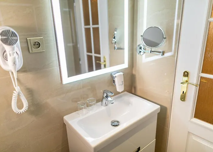 Basileia Riverside ホテル